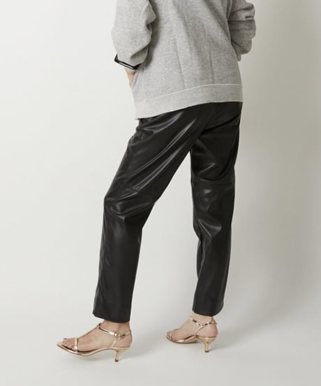 【original】faux leather cropped easy pants