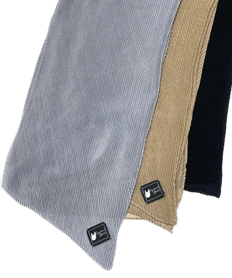 Pleated stole