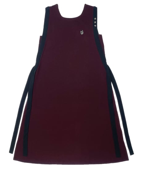 Side tape Sleeveless One-piece