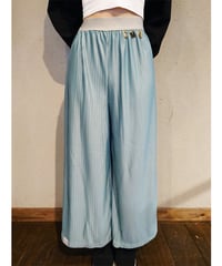 【限定再入荷】プリーツワイドパンツ