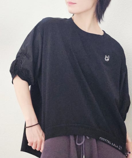 Gathered-sleeve Curved-hem Tops