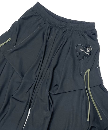 Irregular hem pants