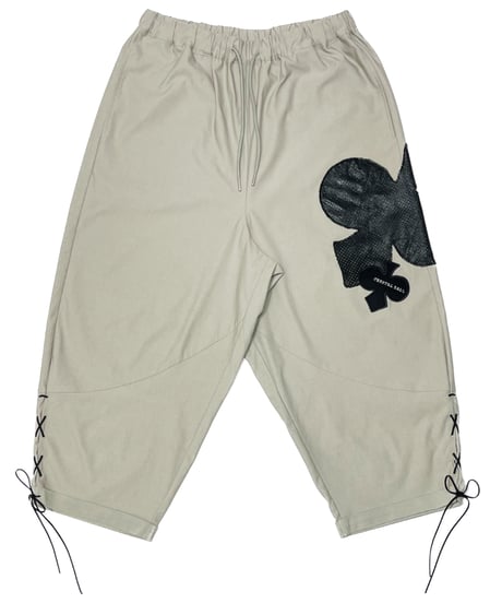 Clover ＆ roll-up cocoon pants