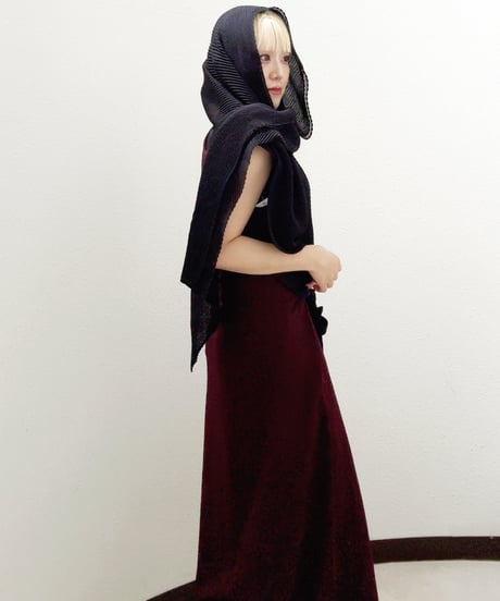 Pleated stole