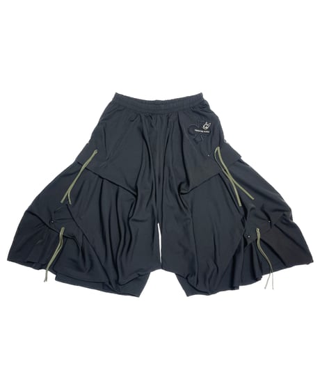 Irregular hem pants