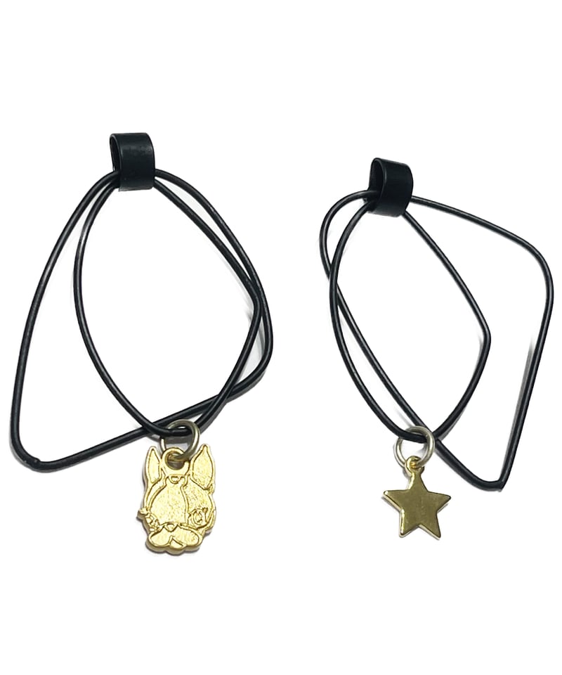 ゴールドフープピアス クリスタル付き Aine エネ クリスタルスカルプチュアフープピアス - ゴールド