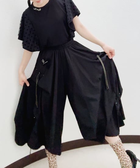Irregular hem pants