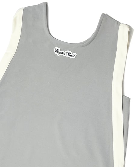 Side tape Sleeveless One-piece