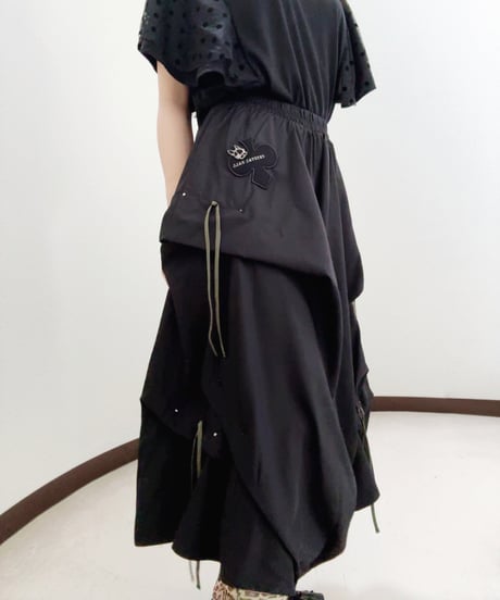 Irregular hem pants