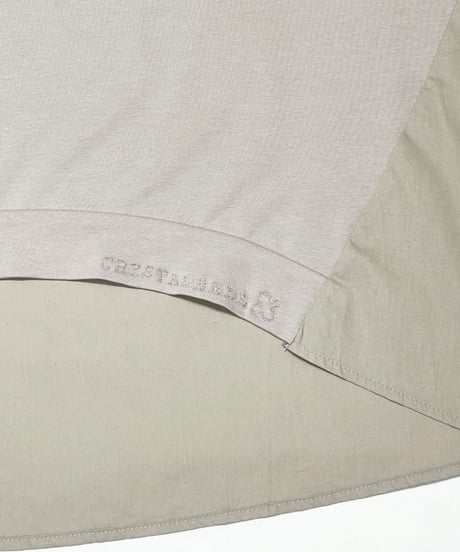 Gathered-sleeve Curved-hem Tops