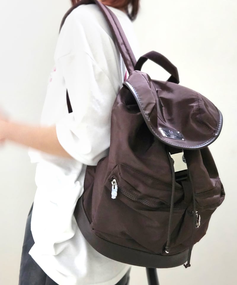 合成皮革 フラップ式リュック フラップ リュックサック 本革 B4 アルト メンズ レディース