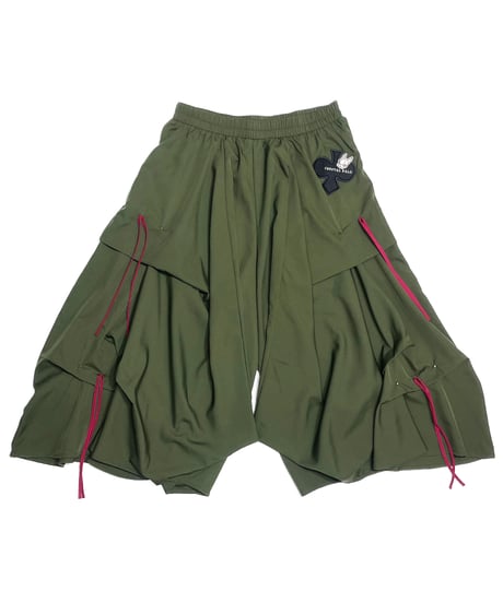 Irregular hem pants