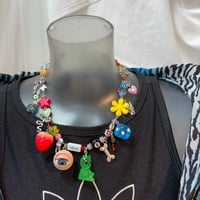 eeeee//very charm choker