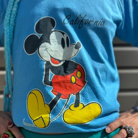 velva sheen//90s usa mickey mouse tee