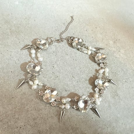 eeeee//bijou and pearl studs charm choker