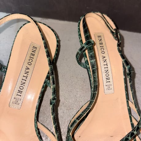 made in Italy python pointed-toe mules