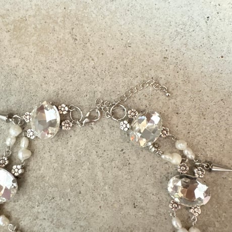 eeeee//bijou and pearl studs charm choker