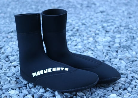 CATEGORY Moon Wetsuits | YR オンラインストア