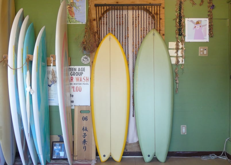 デリックディズニーTwinzer Egg6’11 Derrick Disney Surfboards Twinzer Egg 6'11-21 1/2-2 7/8