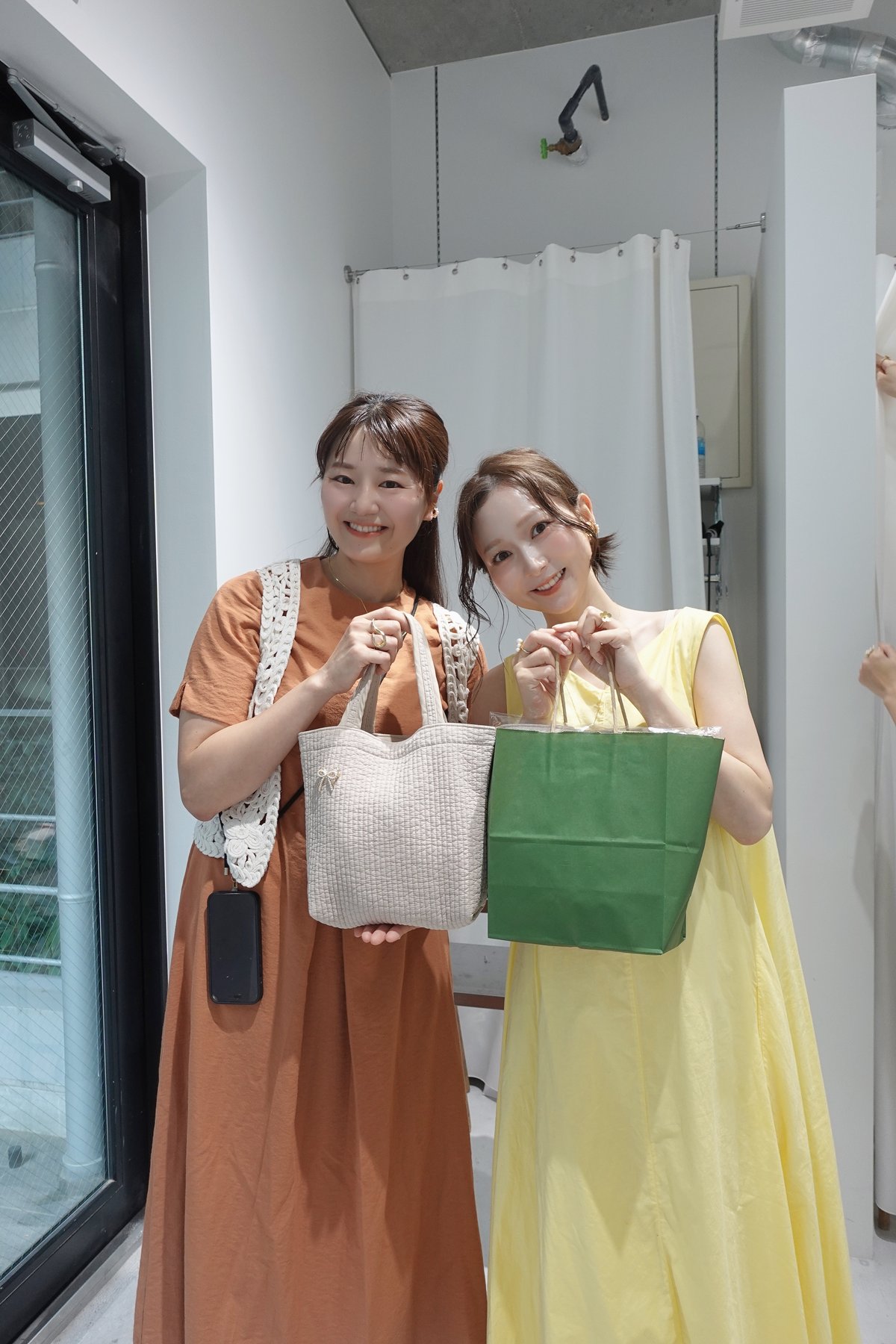 リボンブローチ付きトートバッグ | felice リボンブローチ付きトートバッグ | felice
