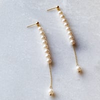 スウィングパールピアス、イヤリング