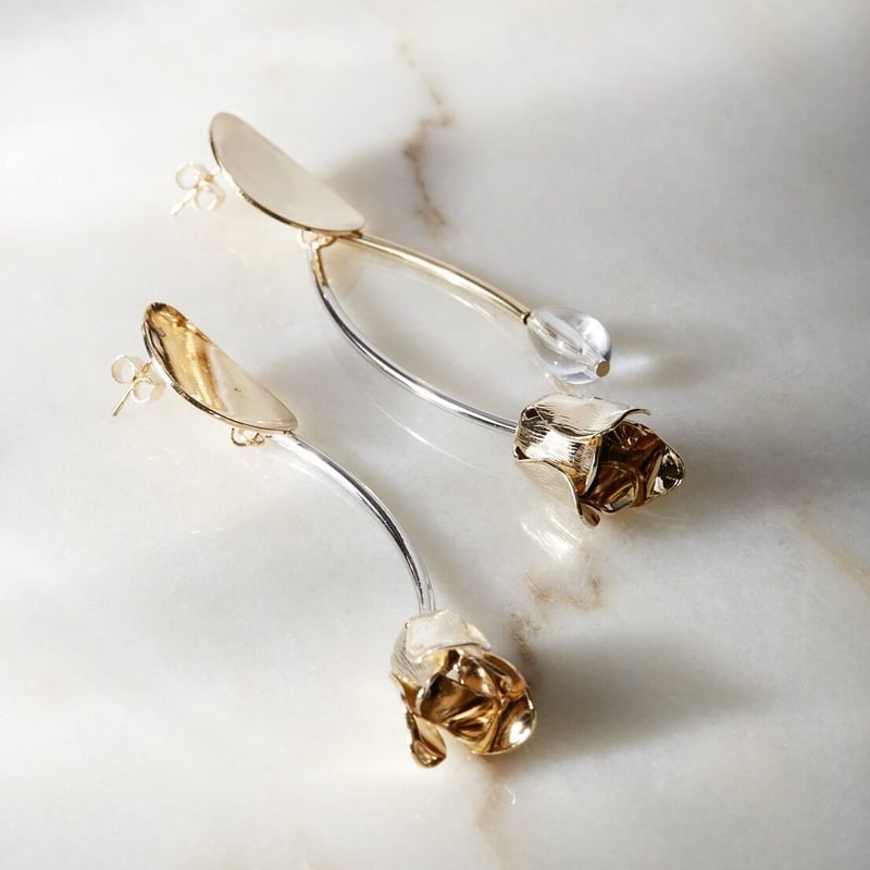 アシンメトリーチューリップピアス、イヤリング | felice