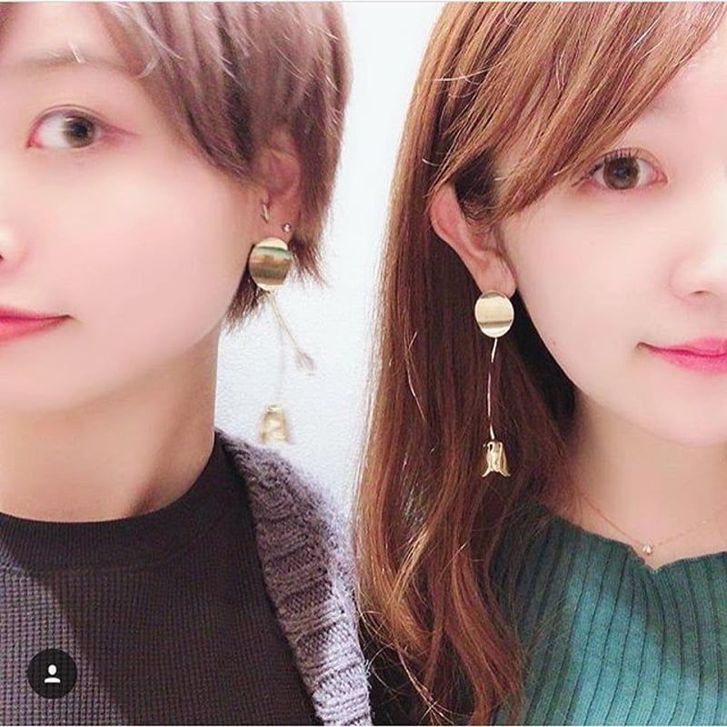 アシンメトリーチューリップピアス、イヤリング | felice