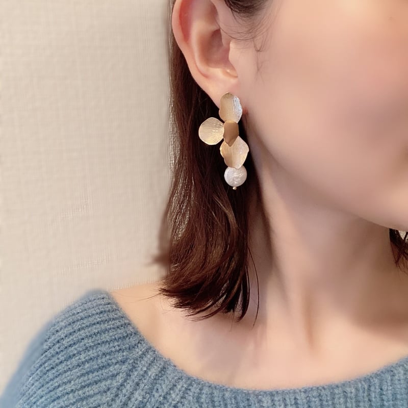マットフラワーピアス、イヤリング | felice