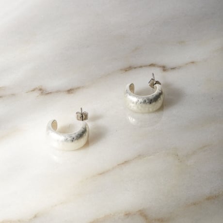 シンプルリングピアス、イヤリング