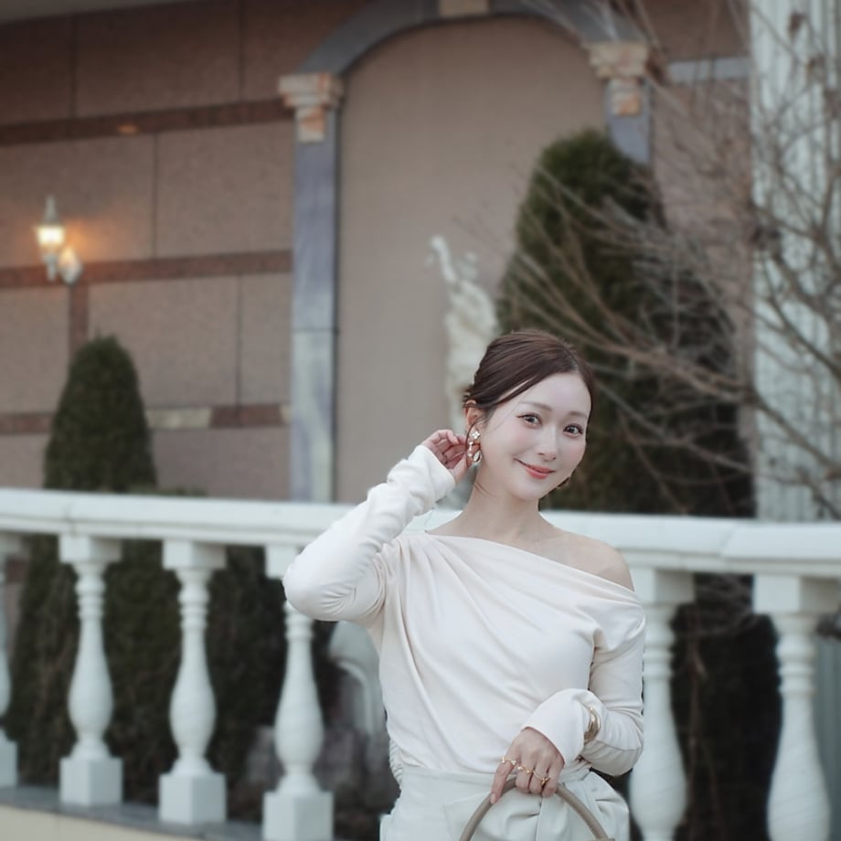 67009ff895624d0784e30a12