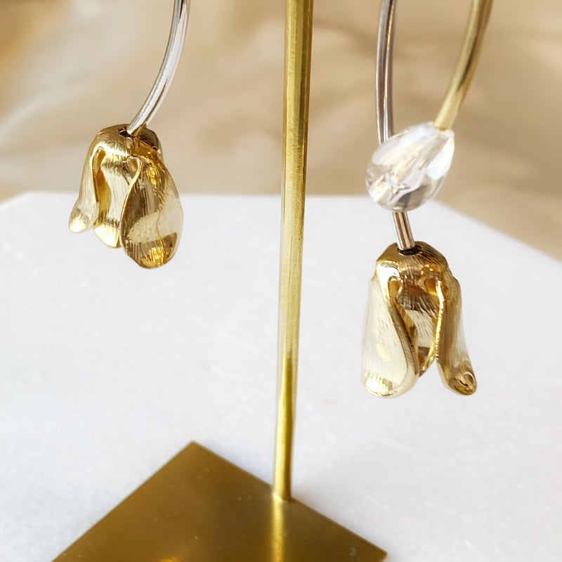 sold out チューライトのアシンメトリーピアス　14kgf アシンメトリーチューリップピアス、イヤリング | felice