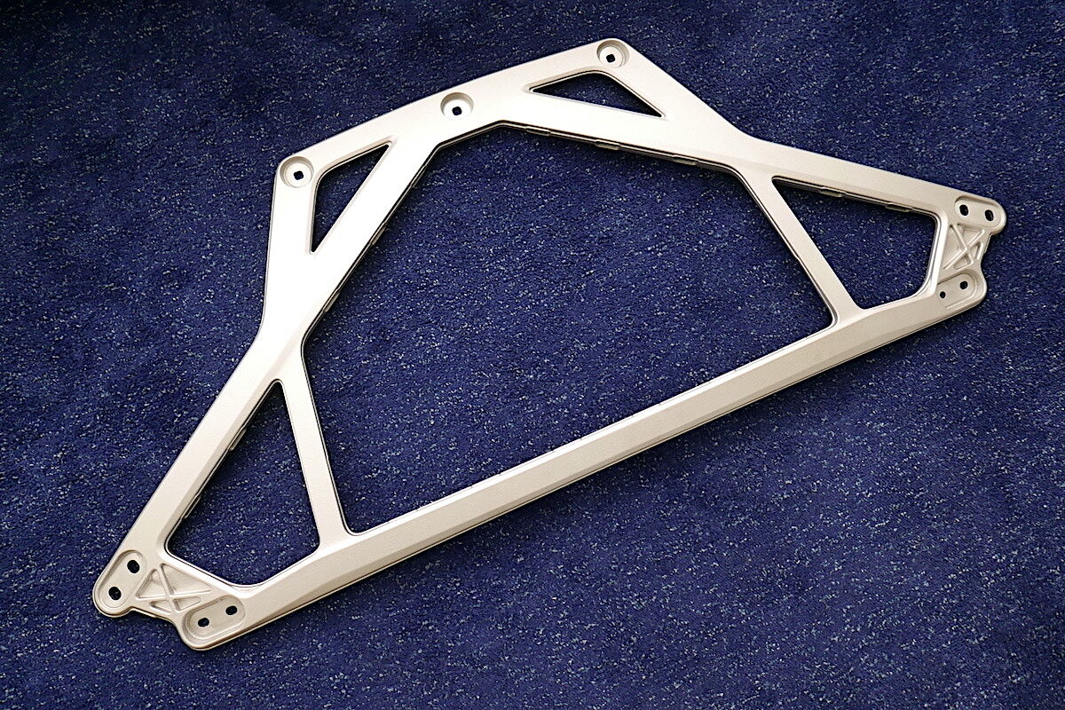 希少 BMW E46 ストラット 補強 プレート 未使用 希少 BMW E46 ストラット 補強 プレート 未使用 希少 BMW E46