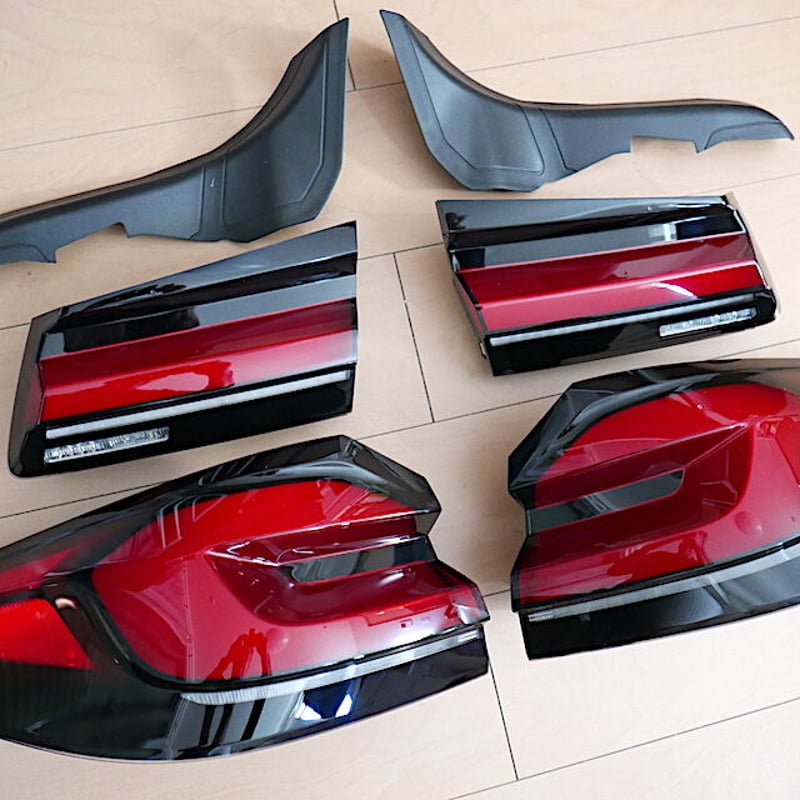 BMW純正部品 G30 G31 F90 5シリーズ用 LCIテールライト後付 BMW純正部品 G30 G31 F90 5シリーズ用 LCIテールライト後付