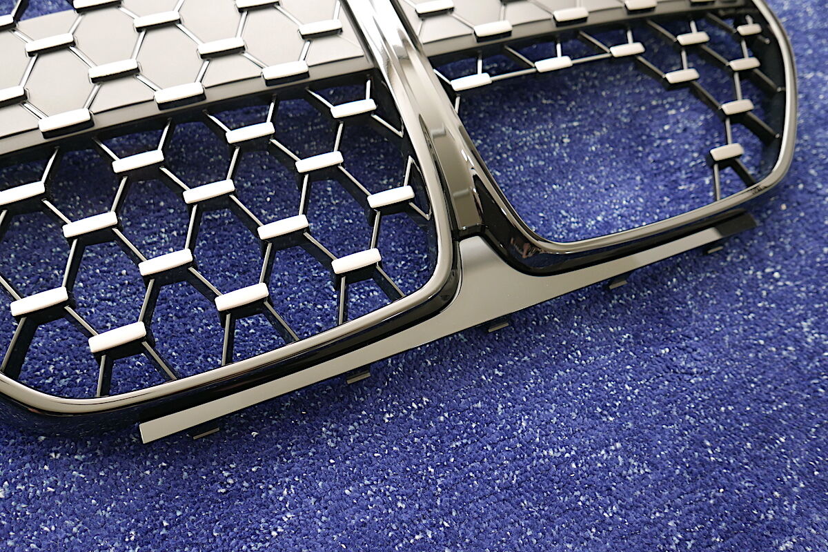 BMW純正 G26 4シリーズグランクーペ 用Individualハイグロス