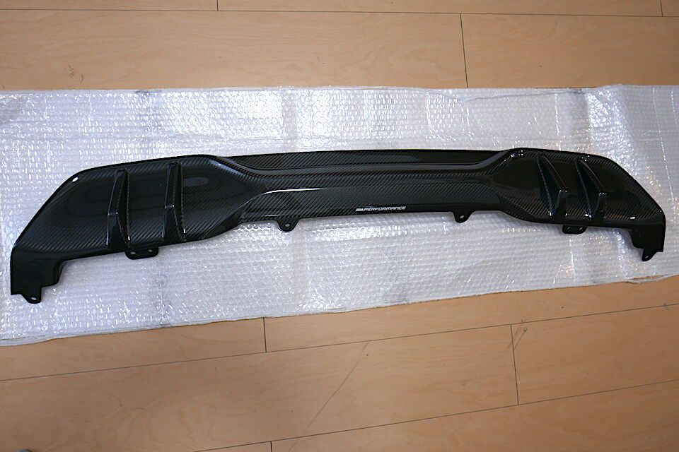 BMW純正 M Performance カーボン リア ディフューザー(G22) BMW 4