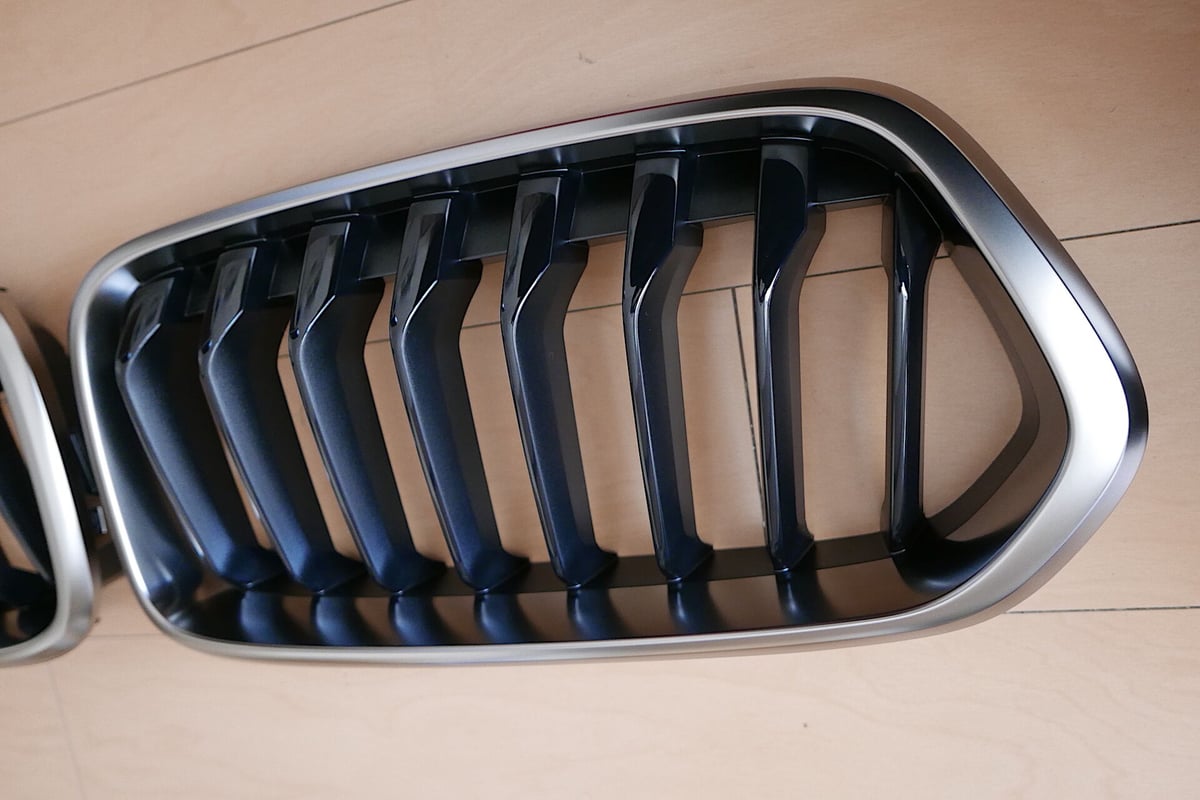 BMW純正 F39 X2 用セリウムグレーハイグロスブラックグリル | Wright