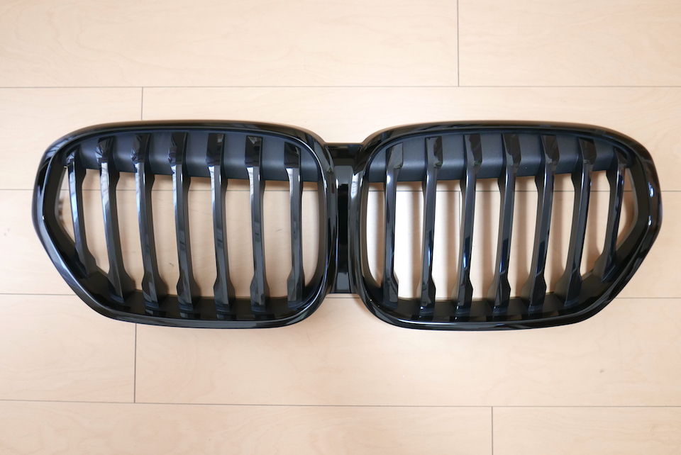 BMW純正部品 M PERFORMANCE F48 LCI X1 用ブラックキドニー グリル