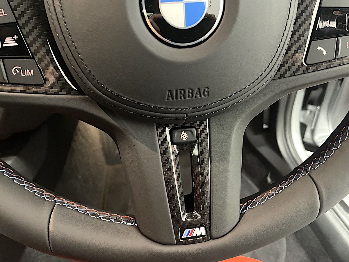 BMW純正 G2X G8X 用ステアリングホイールヒーターセット | Wright Compa