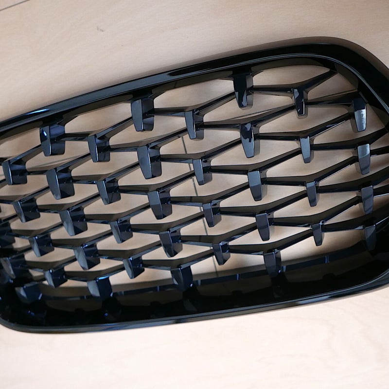 BMW純正 F39 X2 EDITION M MESHモデル用ハイグロスブラック メッシュ