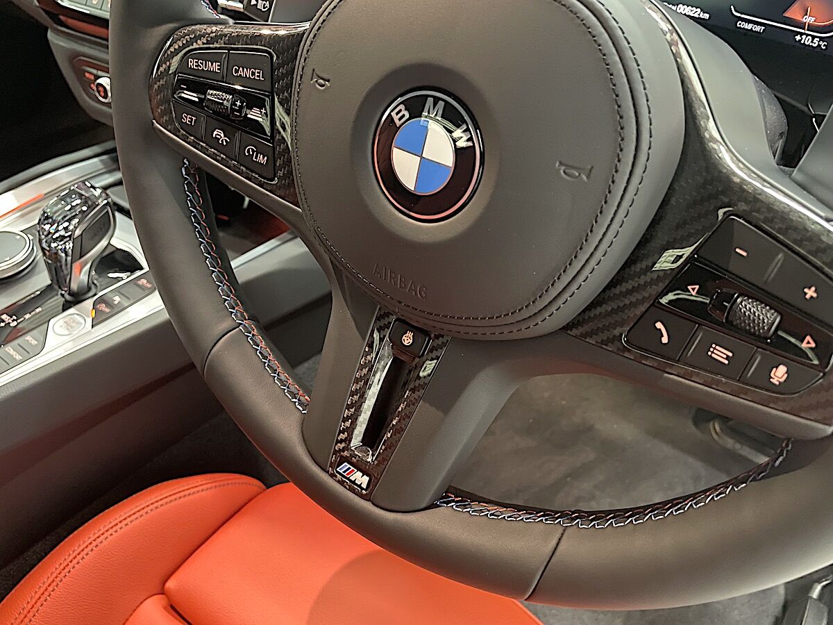 BMW純正 G2X G8X 用ステアリングホイールヒーターセット