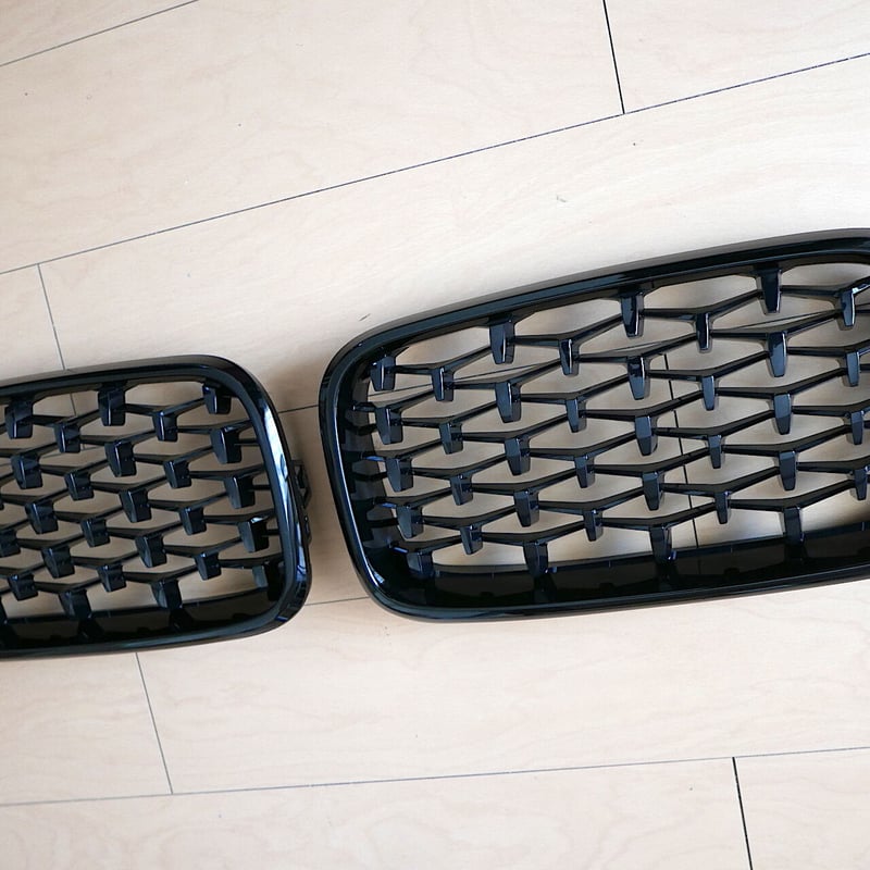 BMW純正 F39 X2 EDITION M MESHモデル用ハイグロスブラック メッシュ