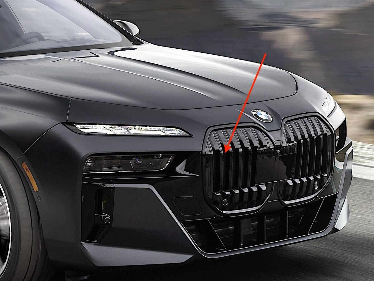 BMW純正 G70 7シリーズ ブラックエアフラップコントロールアッパー