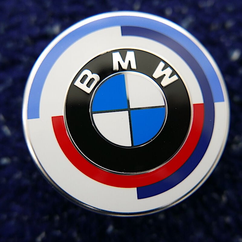 BMW M GmbH 50周年記念 ホイールセンターキャップ 1pc | Wright Com...