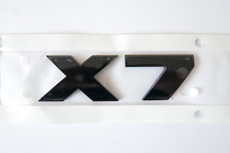BMW純正 G07 X7 ブラック モデルレター エンブレム Black Painting L