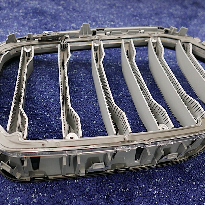 BMW純正部品 G06 X6 用ブラックキドニー グリル | Wright Company Inc.