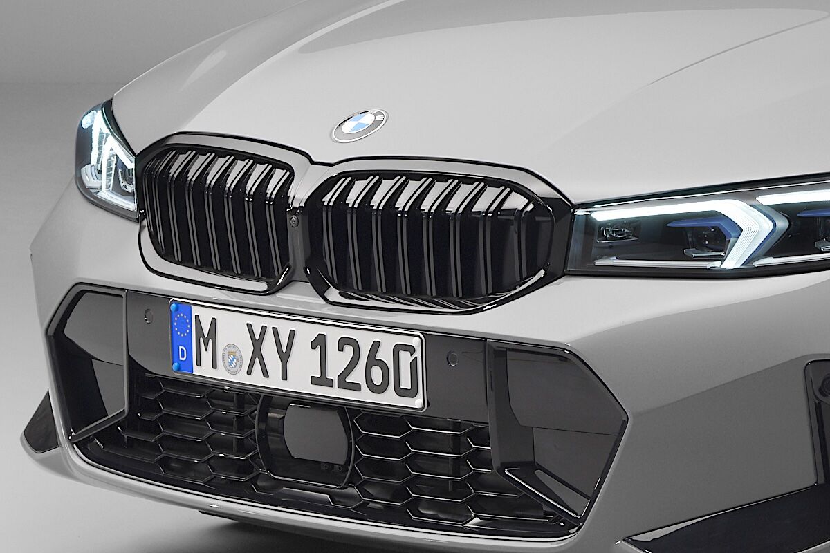 BMW純正 G20 G21 LCI 3シリーズ ブラックキドニーグリル ICAMホール有