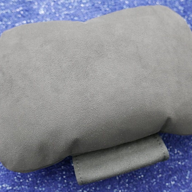 BMW純正リアシートヘッドレストクッション G05 X5 G07 X7 | Wright Co