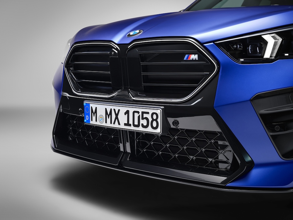 BMW U10 X2 ブラック グリル アイコニックグロー | Wright Company