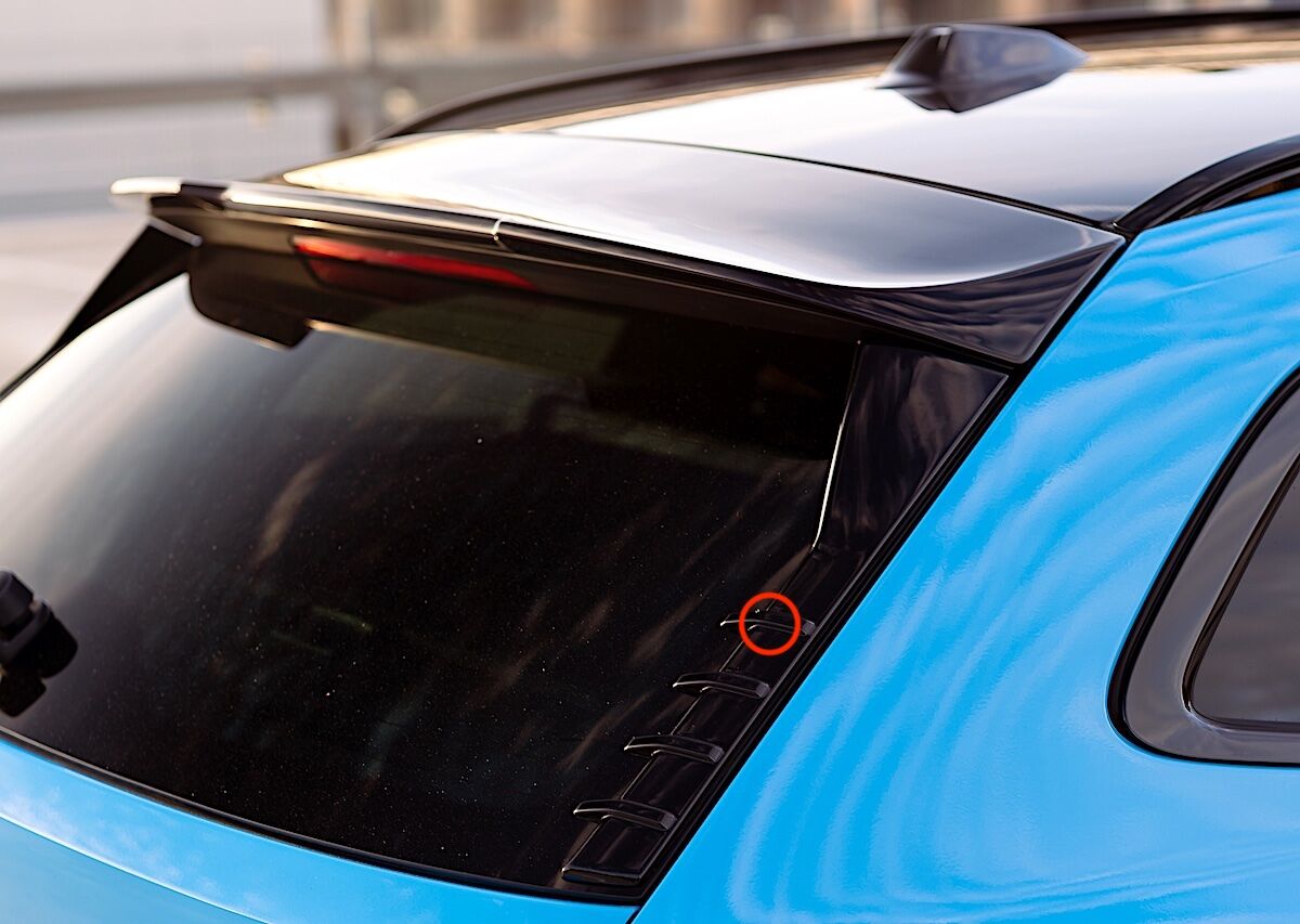 BMW純正 M Performance ルーフ・スポイラー (ハイグロス・ブラック