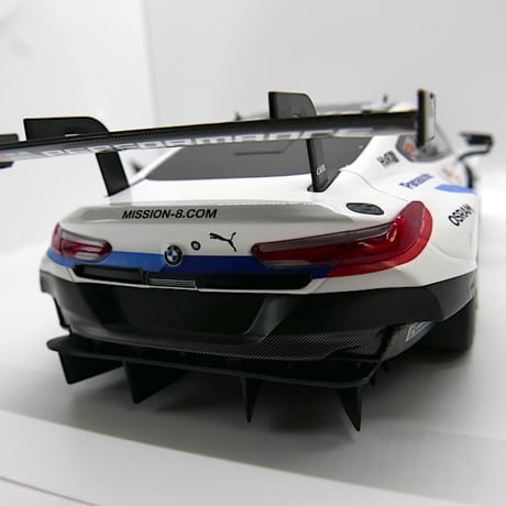 BMW純正 ミニチュアカー BMW M8 GTE サイズ 1/18